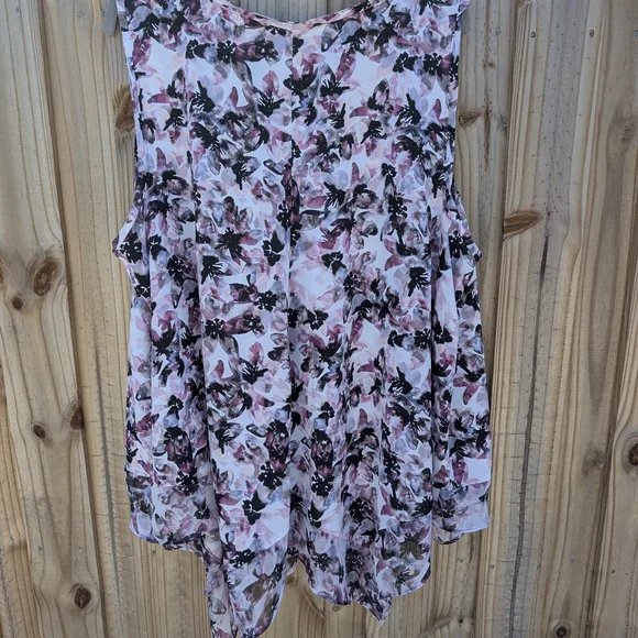 Simply Vera By Vera Wang Sleeveless Blouse W/ Asymmetrical Hem! Size 2X! - Picture 5 of 5